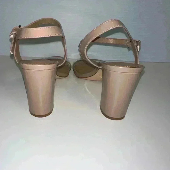 Nordstrom Abound nude patent block heel sandals with clear strap Shoe size 9 - Picture 10 of 16